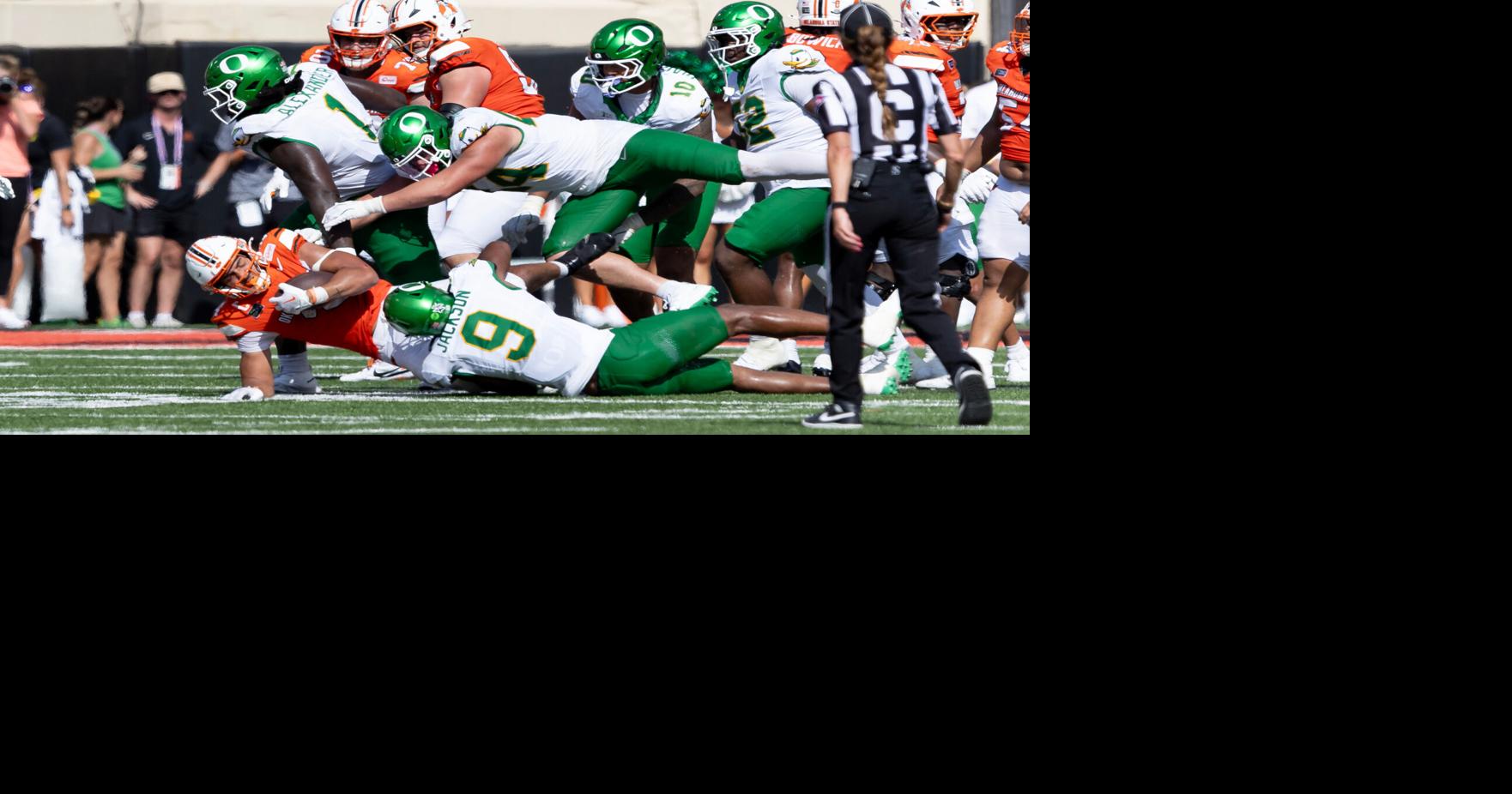 Texas takes No. 1 in Top 25, Oregon falls and Michigan returns