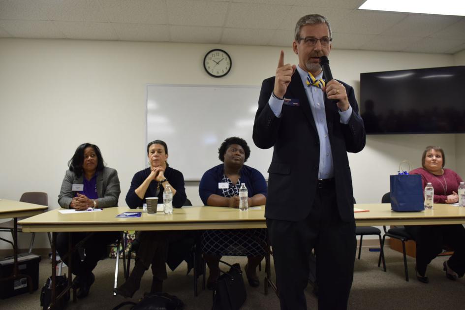 Democratic candidates visit Brazoria County, seek votes News