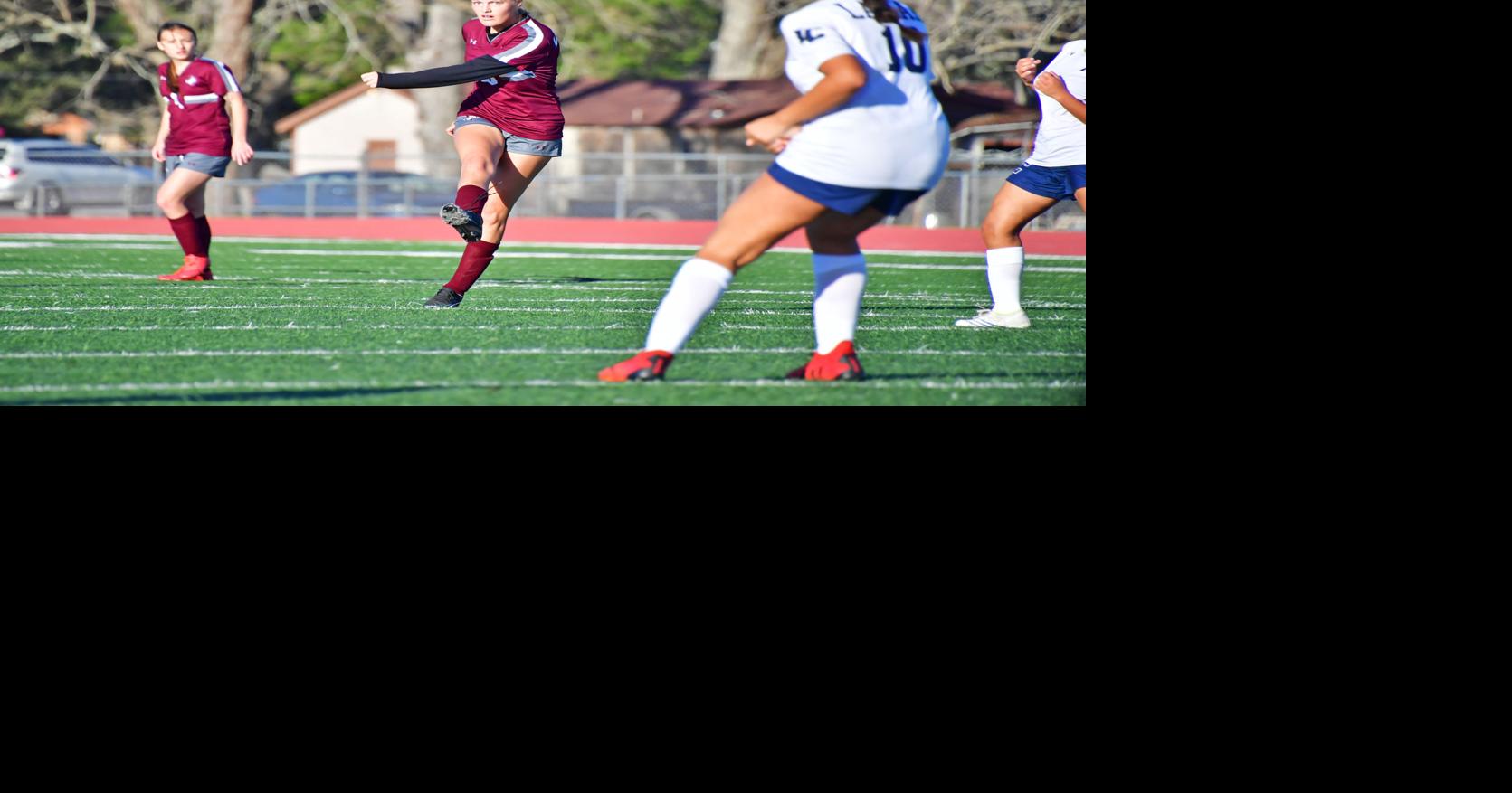 Lady ’Necks go 20 in Day 1 of Highway 36 Classic Sports