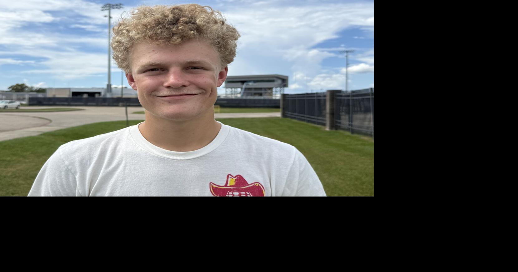 Do-it-all senior had 12 tackles, 6 tackles for loss, pick-6 in big Sweeny win Sweeny's McCurdy voted Player of the Week for Week 2 By DENNIS SILVA II Dennis.Silva@thefacts.com Sep 9, 2026 4 mins ago