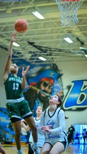 Lady Pioneers take good with bad in Holiday Classic | Sports | thefacts.com