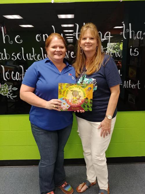 Brazoria-Galveston County Farm Bureau Participates in National Read A Book Day