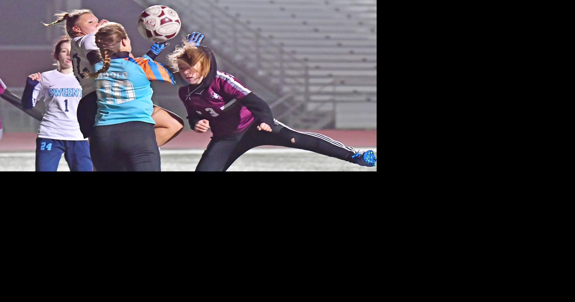 Lady ’Necks' offense continues to churn in district win over Sweeny