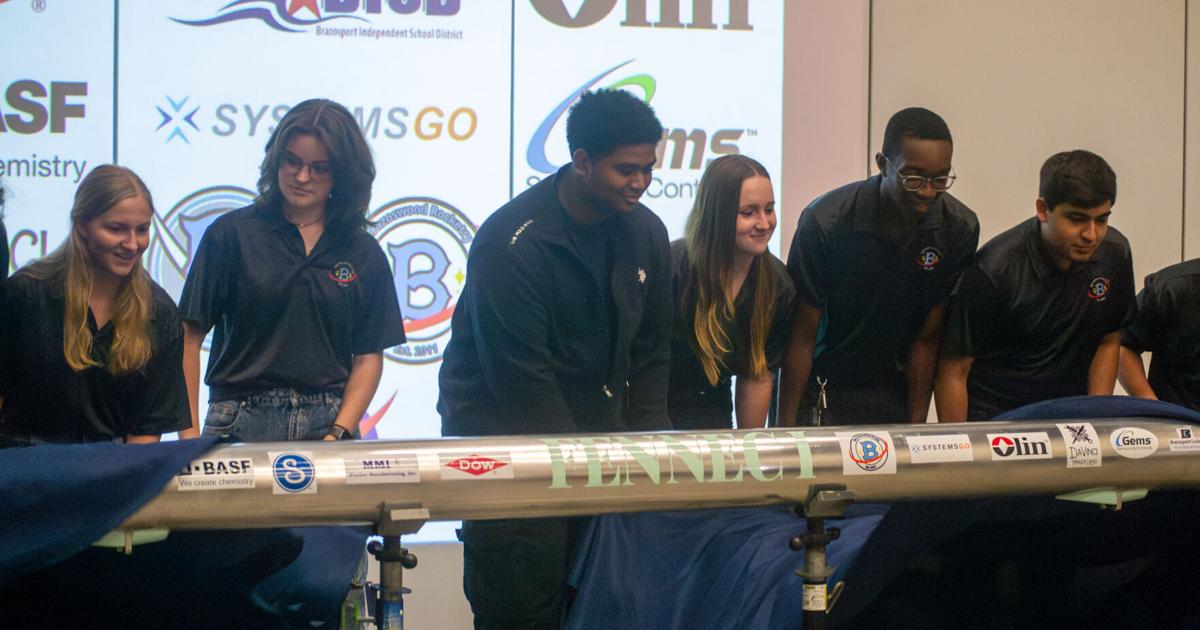 Barbosa Rockets Brazoswood rocket team ready to reach high point | News | thefacts.com