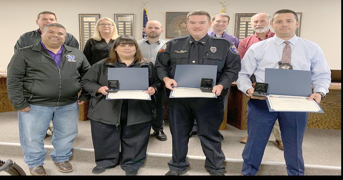 First responders honored for saving life | News | thefacts.com