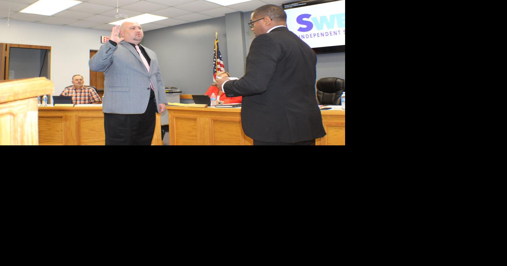 Sweeny ISD swears in new police chief News