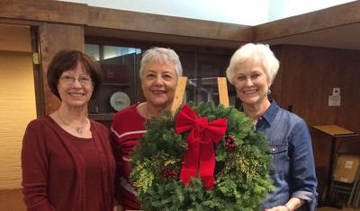 Society of St. Stephen Christmas Wreath Fundraiser PHOTO