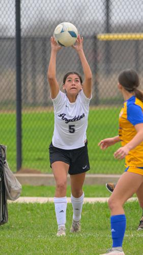Young Angleton team ends 1st day of Bay City Classic on right foot ...