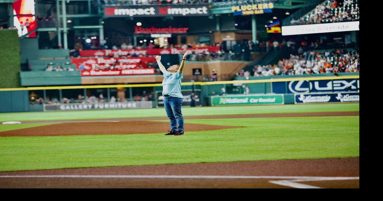 Local Veteran Pitches Surprise of a Lifetime | News | thefacts.com
