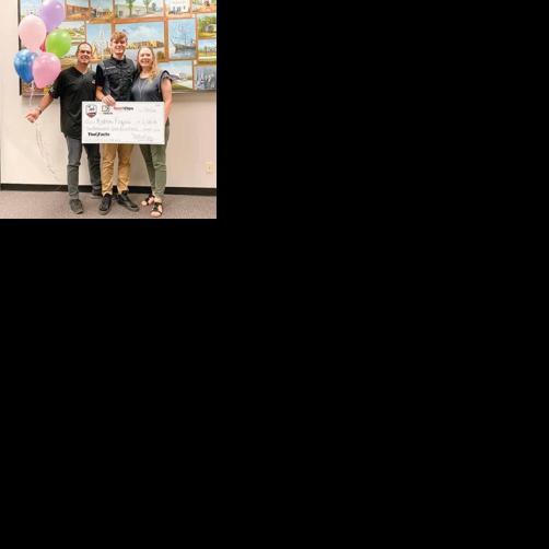 Robotics whiz shares time, knowledge with young kids - Image