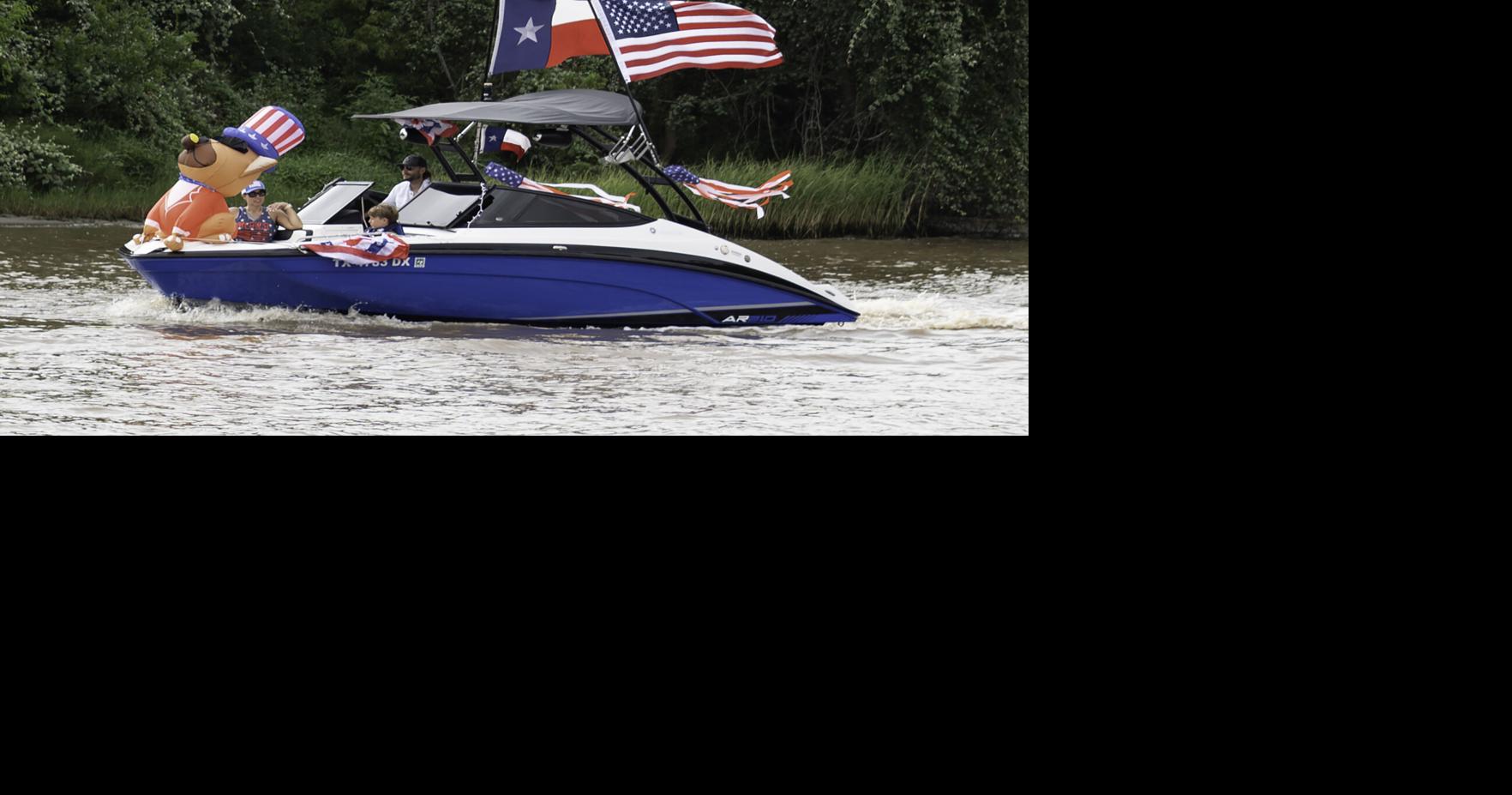 Fourth of July Boat Parade | Brazos Living | thefacts.com