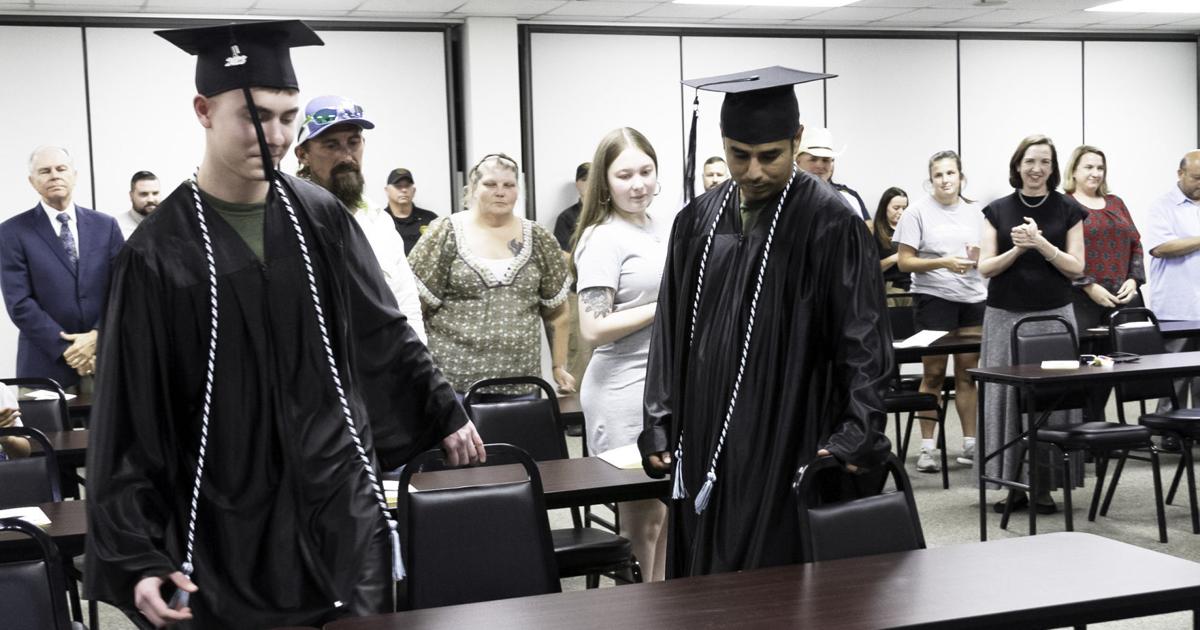 Inmates Good Inmates put time to good use by earning GED | News | thefacts.com