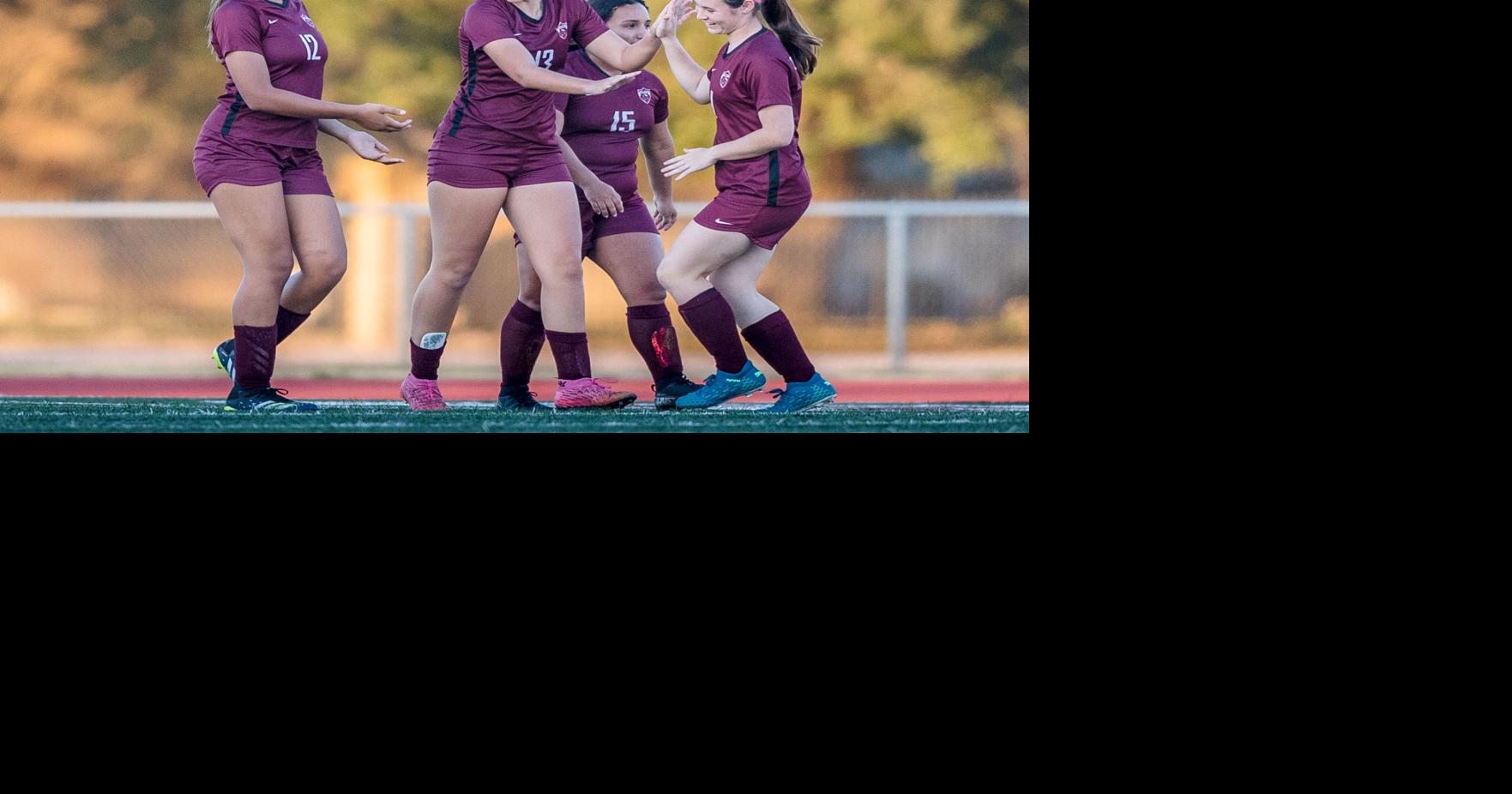 Lady ’Necks win first game of season; fall in nightcap thriller