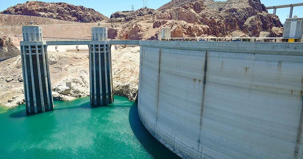 Phoenix eyes new action on water crisis
