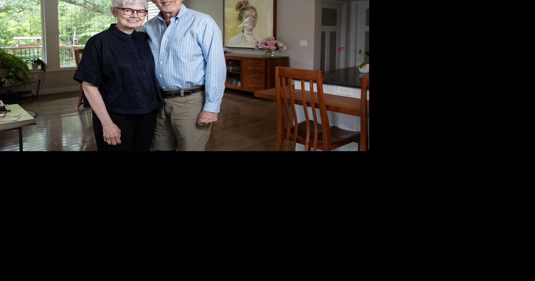 Former University of Iowa foundation president donates kidney to husband in first UIHC robotic nephrectomy