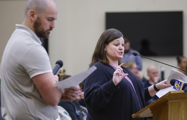 ‘Viable’ options: Cedar Rapids school board hears proposals to close a ...