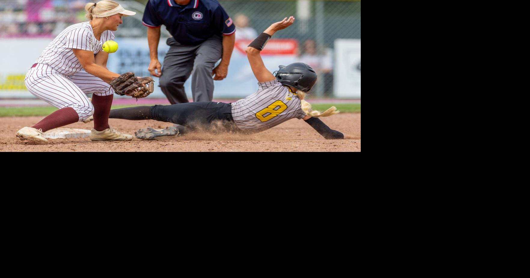 Clarksville tops Edgewood-Colesburg, repeats as 1A champion