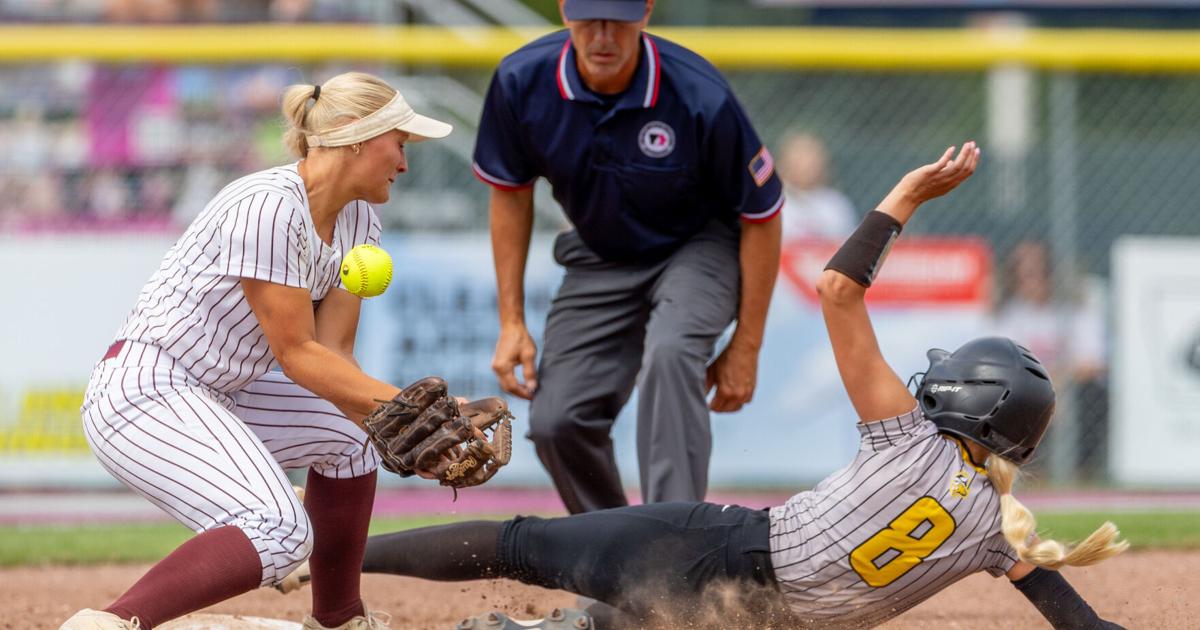 Clarksville tops Edgewood-Colesburg, repeats as 1A champion