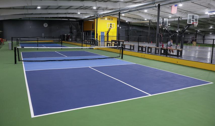 Backyard BBQ brings restaurant, sports complex to former Westdale ...