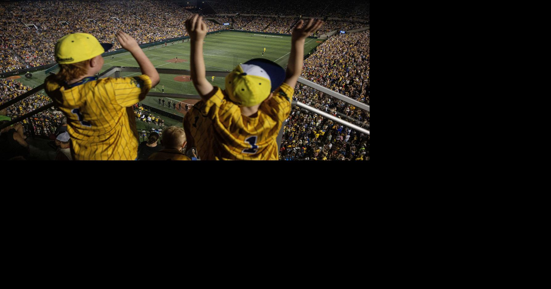 Photo Gallery: The Savannah Bananas take over Kinnick Stadium