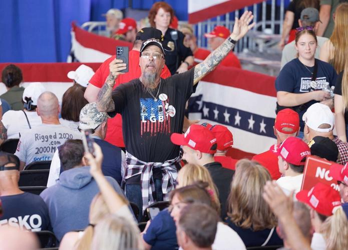 President Trump headlines Sioux City rally