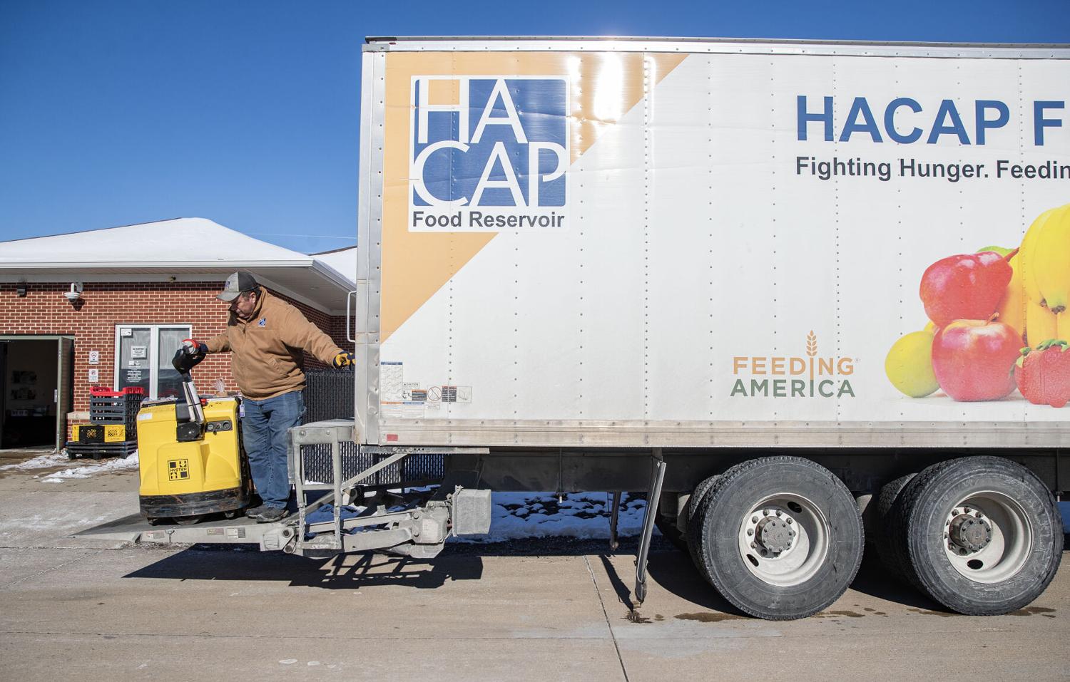 Frustration, mistrust from SNAP cutoff lingers at food banks | News ...