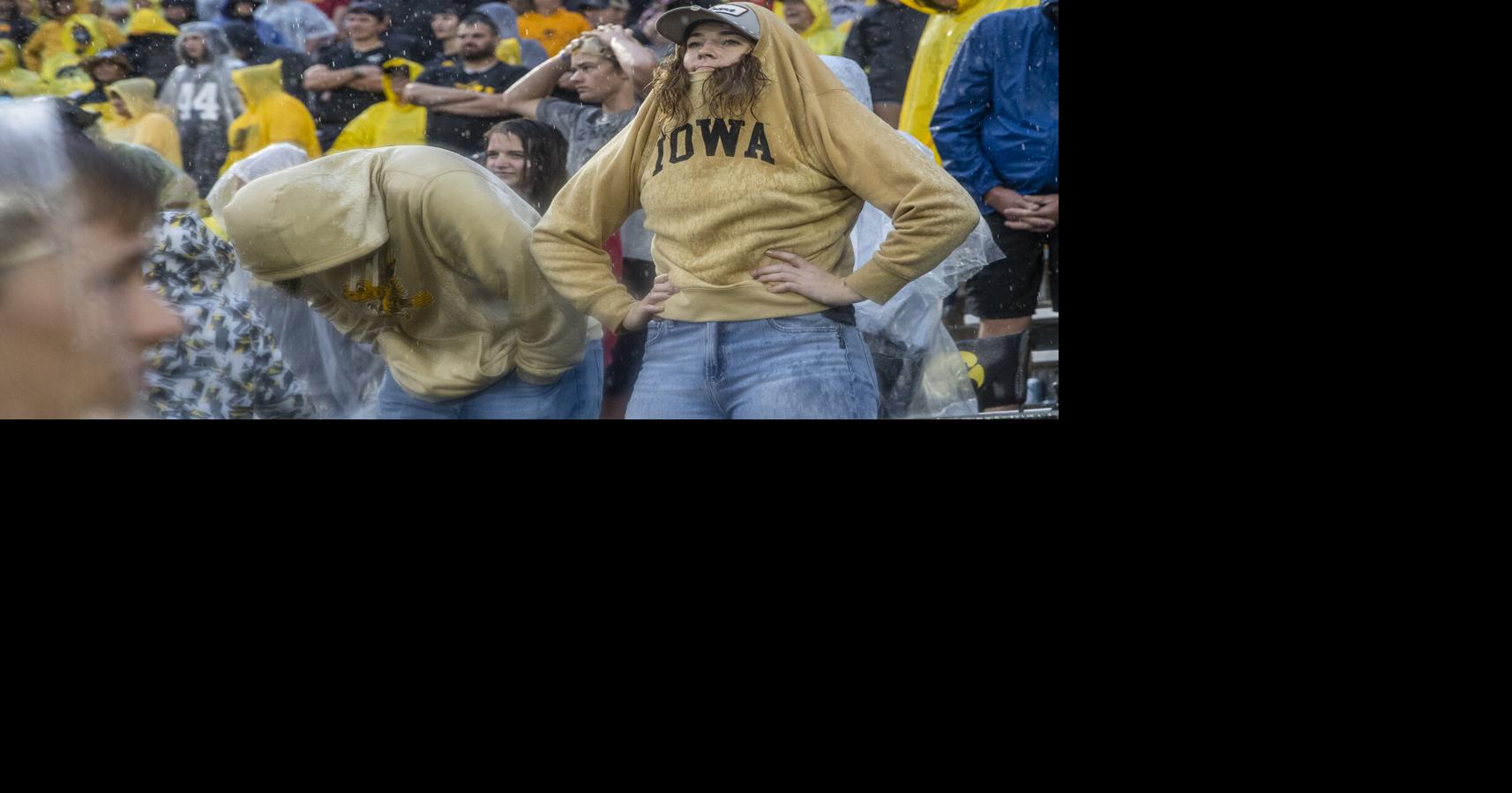 As frustration from fans builds amid shaky start, Iowa football players ...