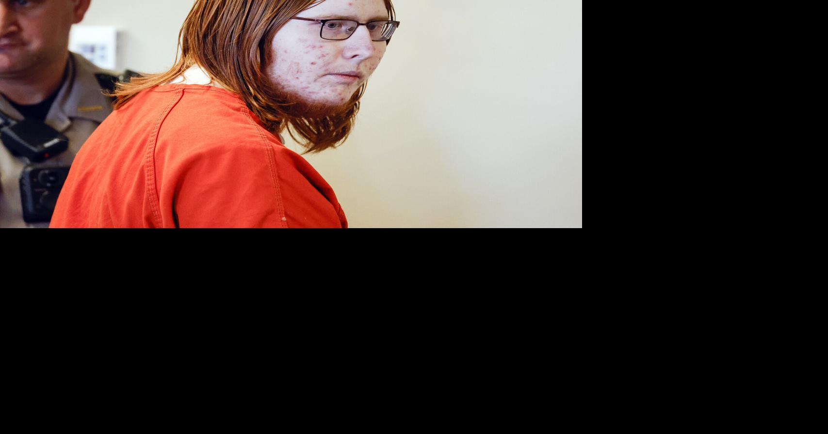 Cedar Rapids teen pleads to fatally stabbing his parents in 2021 ...