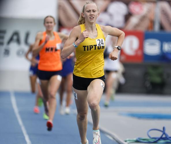 Photo gallery: Day 1 Iowa High School State Track & Field Championship ...