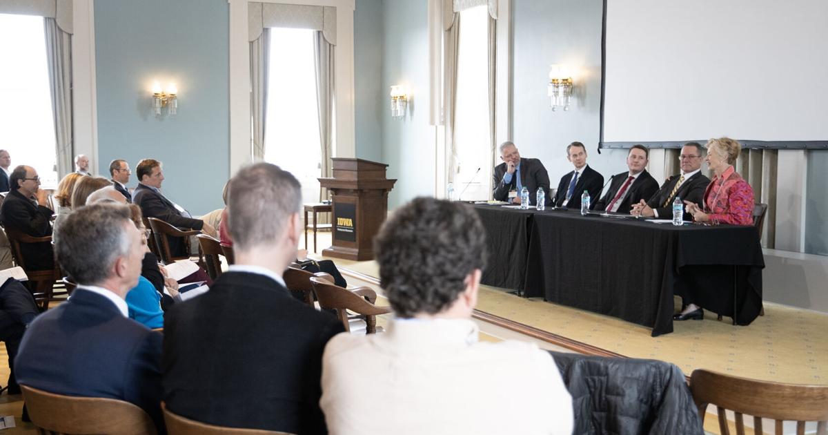 UI Center for Intellectual Freedom meeting Monday on vision