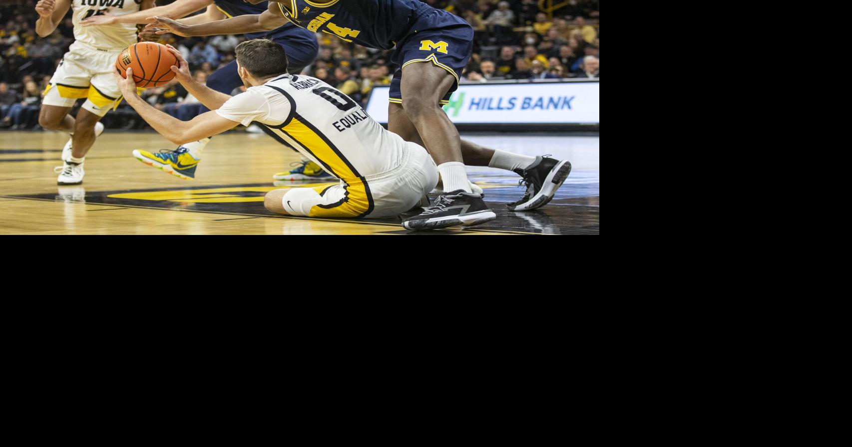 Hot Hawkeyes seek payback against last team that beat them, Michigan ...