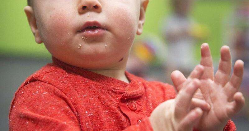 Baby sign language helps ease frustration, communication of young ...