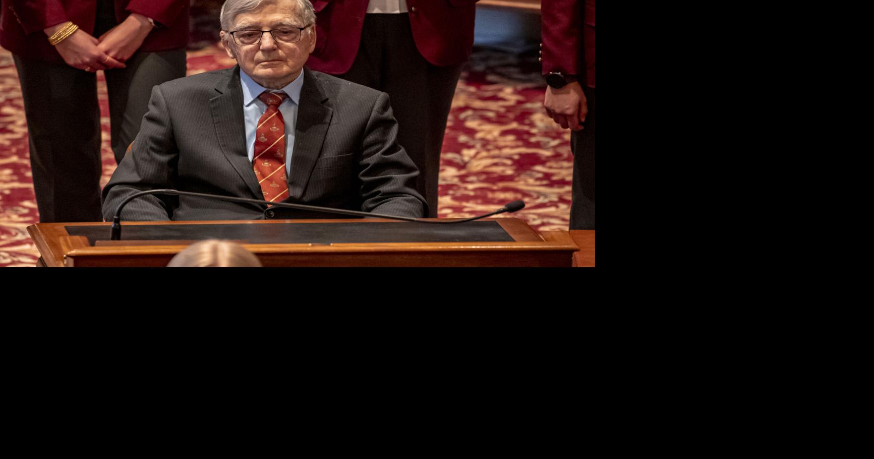 Iowa state senator Julian Garrett, of Indianola, dies at 85