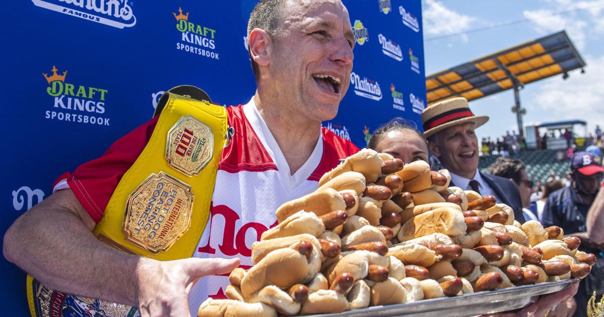 Eating legend Joey Chestnut making appearance Sunday in C.R.