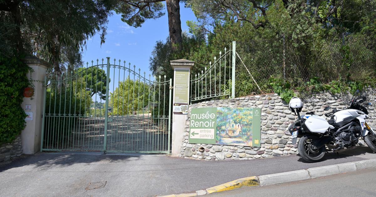 After the theft of 3 Renoir paintings from a French museum, here's a look at other famous heists