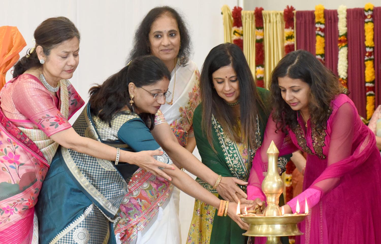 Eastern Iowa Hindu community celebrates new cultural home