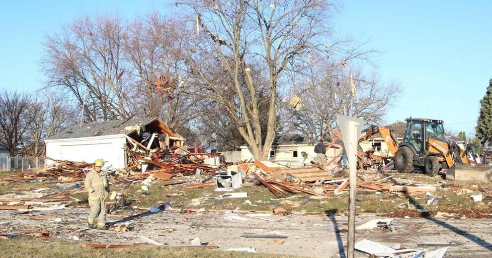 Waterloo House Exploded One dead in Waterloo house explosion; power knocked out to 300 ...