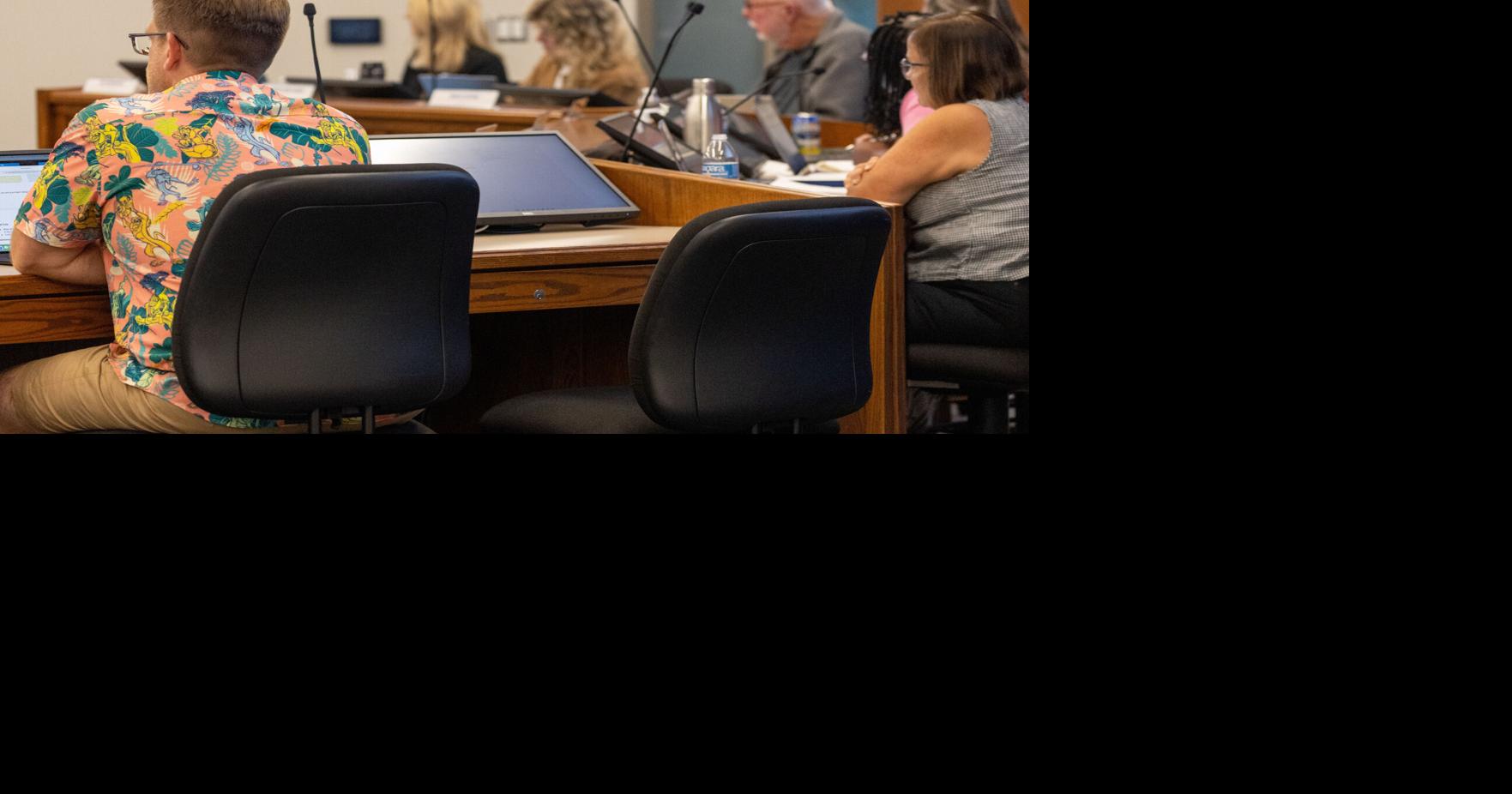 8 apply for vacant Iowa City school board seat
