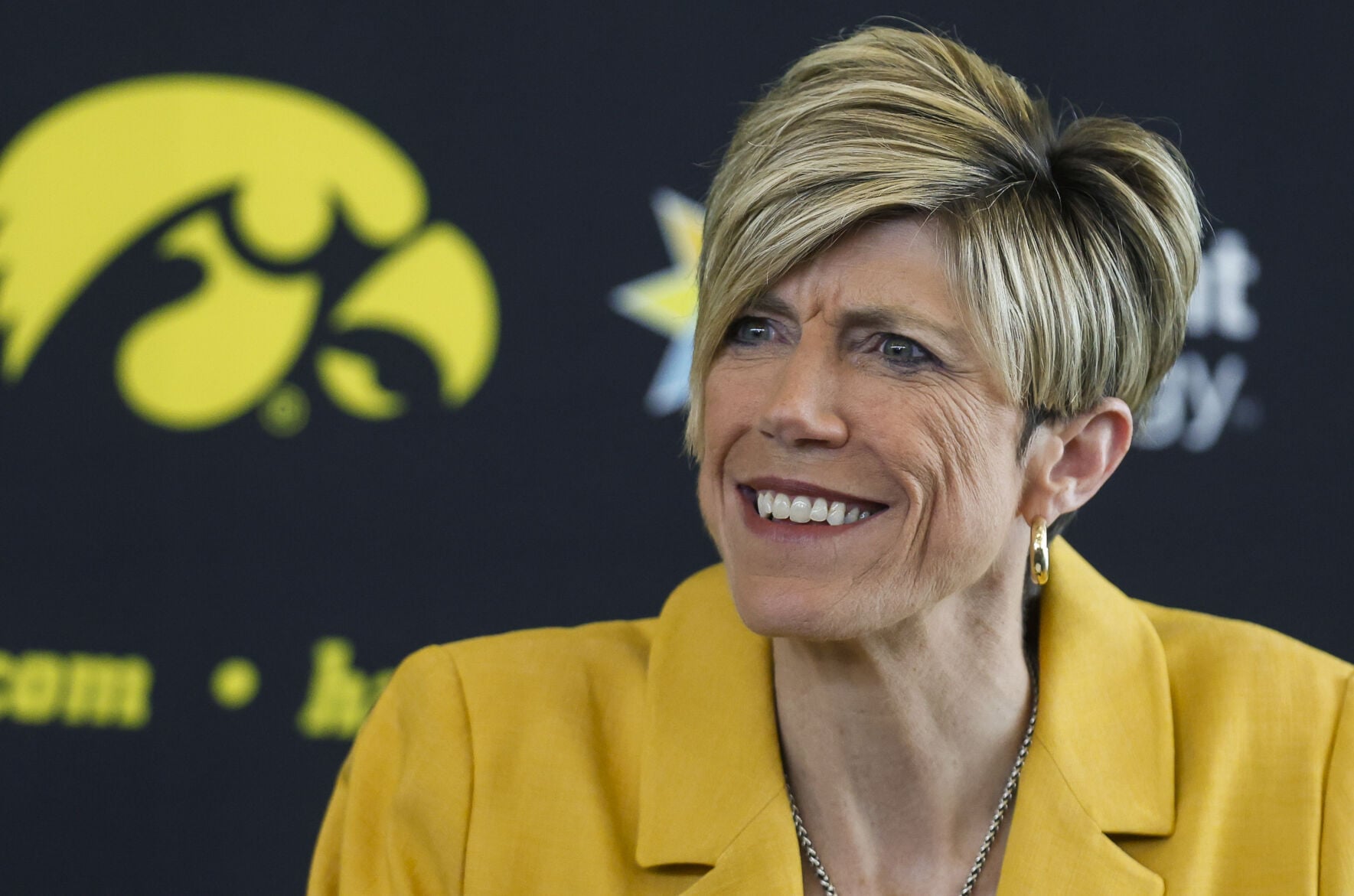 Jan Jensen is new coach, but Iowa women’s basketball keeps same ...