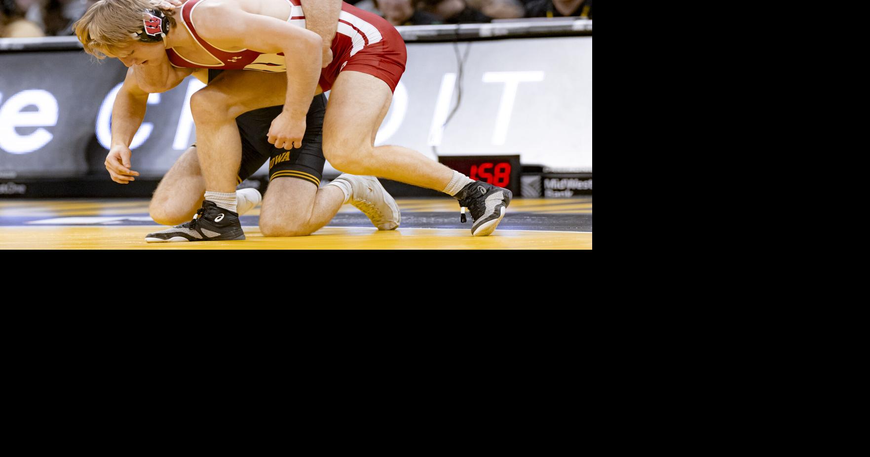 Iowa Wrestling Weekend That Was: Iowa men respond with strong showing ...