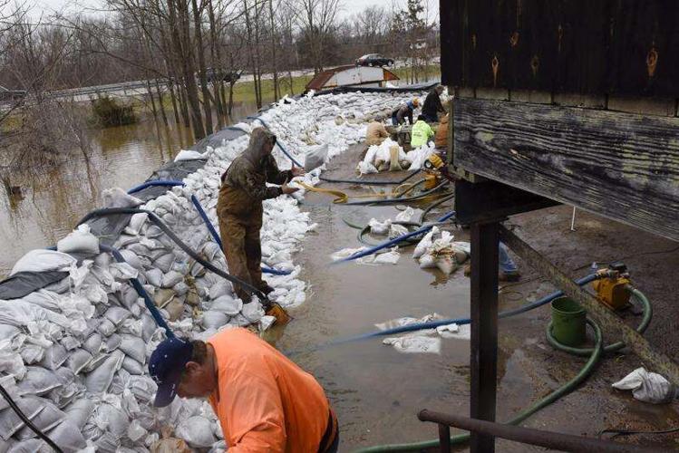 Historic December flooding worsens along Mississippi | News ...