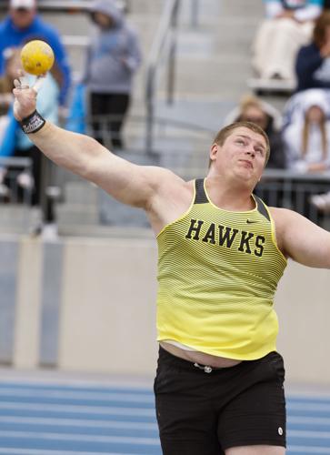 Photo gallery: Day 1 Iowa High School State Track & Field Championship ...