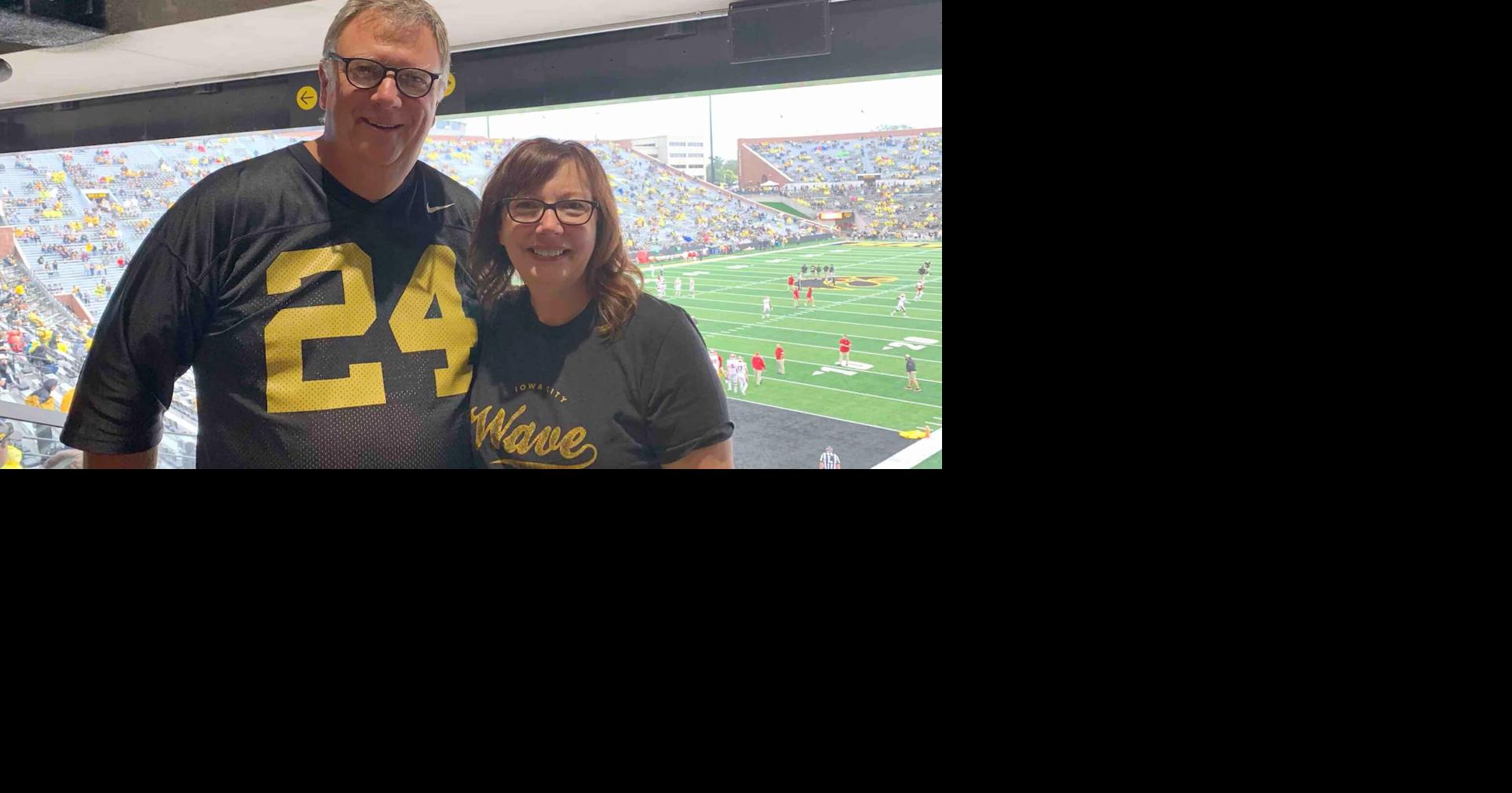 Iowa football longtime donor Will Moon dies