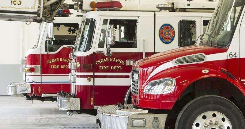 Cedar Rapids fire displaces apartment tenants