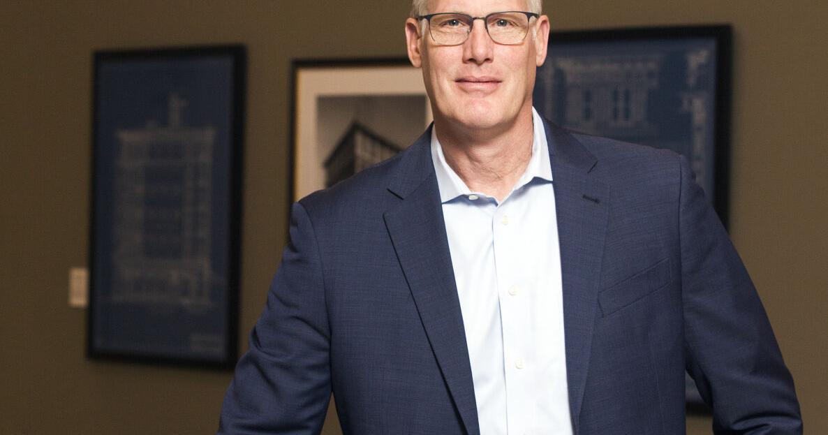 New MidWestOne CEO Chip Reeves says bank will open Cedar Rapids office ...