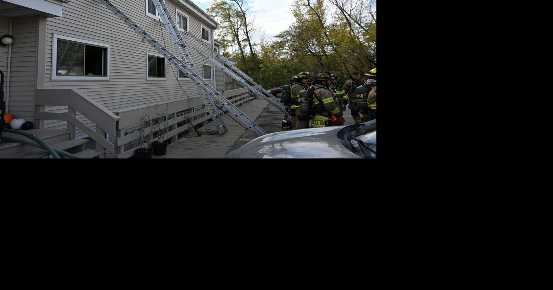 Firefighters rescue 4 from 2 early morning Cedar Rapids fires Victims taken to hospital for treatment