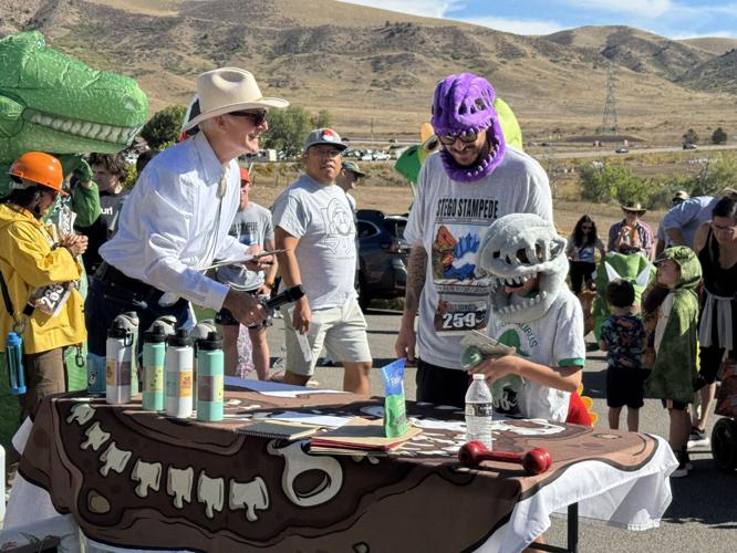 Fingerprins Ridges Dinosaurs roam again at inaugural Stego Stampede | News ...