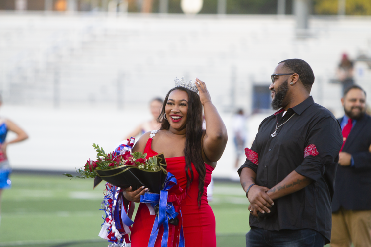 Photos Justyce Writt crowned Henderson s Homecoming Queen News thehendersonnews