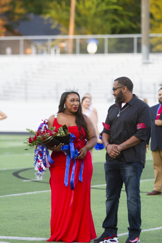 Photos Justyce Writt crowned Henderson s Homecoming Queen News thehendersonnews