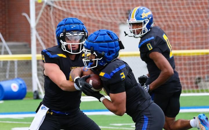Football Wraps Up Spring with a Competitive Scrimmage